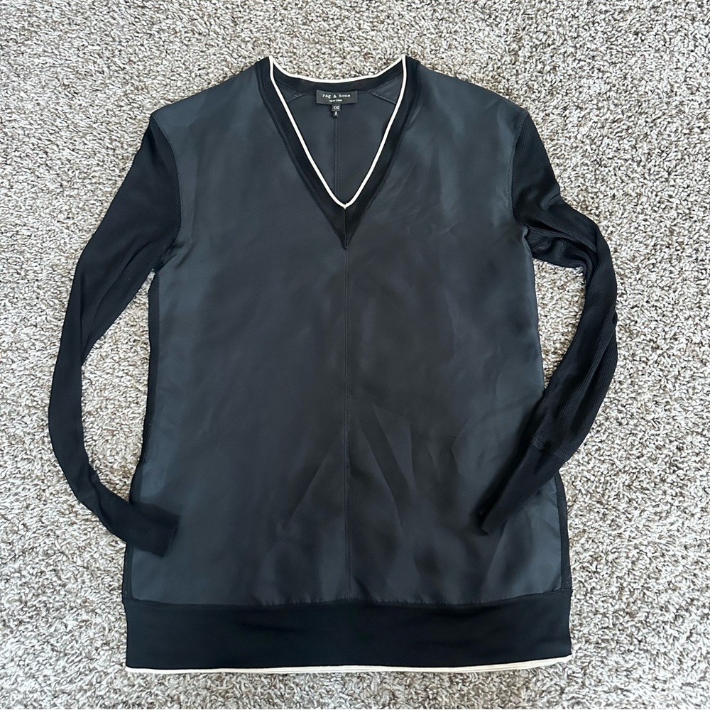 Rag & Bone Black V-Neck Top with White Trim